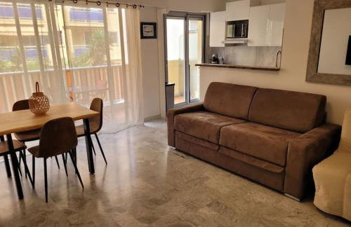 Studio entre plages et Monaco climatisé parking - Foto 8