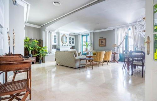 CASA PALACIO SXVIII CON PISCINA en centro histórico de SEVILLA - Photo 28