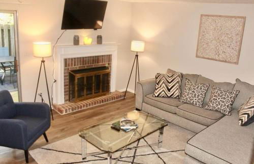 Cheerful 2 bedroom townhouse with indoor fireplace - Foto 11