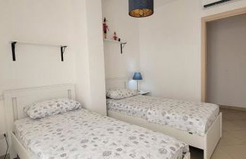 Seafront and Mountain View Penthouse - Foto 15