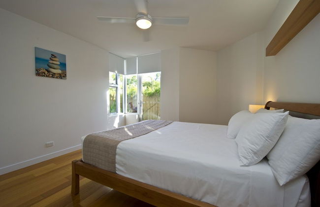 Maggies Beachfront Apt. 9 - Photo 4