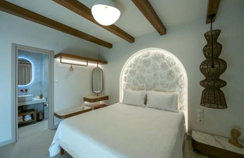 ARGO Luxury Suites - Photo 3