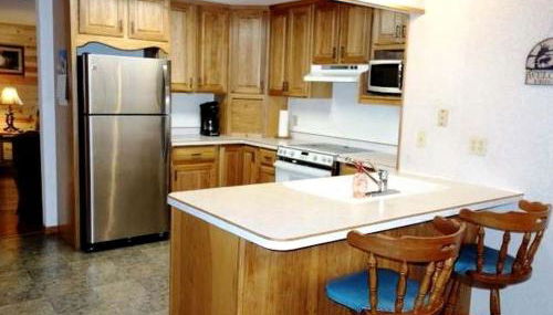 Quiet Lakeside Cabin Rental for Families just Outside of Minocqua, Wisconsin - Photo 3