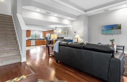 Sunny Summer Magic - Stay in TownHome by Disney - Foto 8