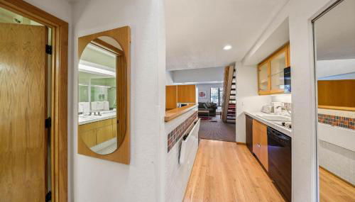 Palisades Tahoe Lodge Rentals Studio Loft #305 - Foto 2