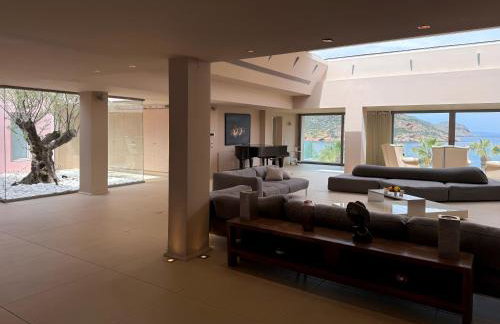 Blue Angel Villa Luxury Seafront Estate - Foto 49
