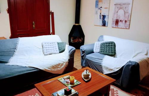 Casa dos Cedros - Foto 1