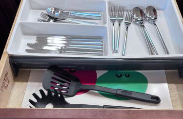 Luxury 3 BedRoom Apartment with Private Entrance plus Free Parking - Foto 9