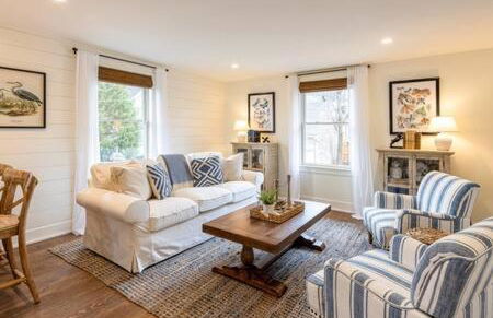 Downtown Luxury Farmhouse Apartment #3 - Photo 2