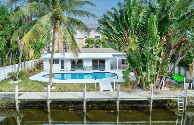 Poolside Paradise Dock & Pool! - Foto 25