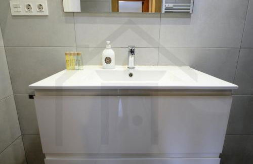 Campoamor Centro - Coqueto apartamento con WiFi. - Photo 56