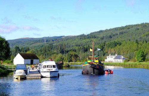 The Cabin, Stronua. A beautiful 1 bedroom cabin. - Foto 17