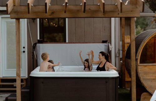 Bluffview on the River with a hot tub sauna pool table and more - Foto 66