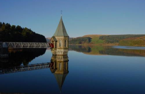 Modern 2 bedroom cottage near Bike Park Wales. - Photo 27