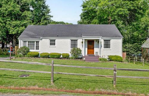 Neighborhood Retreat, Large Yard, Fire Pit - Foto 5