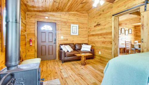 Walk to White River Cotter Cabin with Fire Pit! - Foto 5