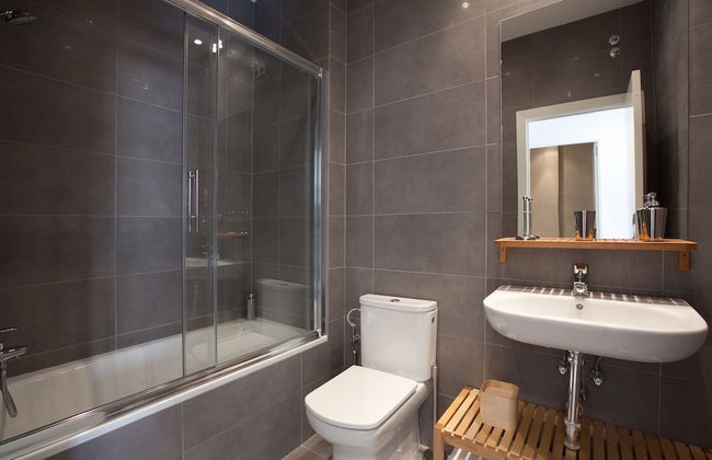 AB Montjuic - Photo 67