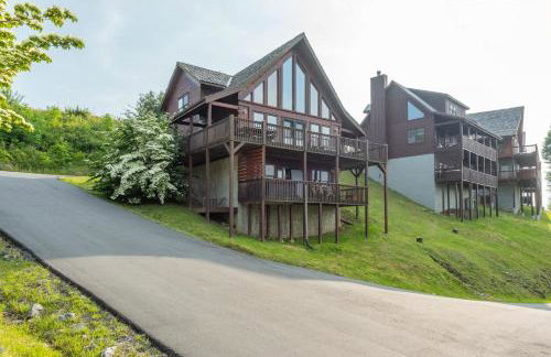 Whiskey Hills - Newly Remodeled Luxury Cabin with Hot Tub, Incredible Views close to Asheville, walk to Hatley Pointe & Ski! - Foto 9