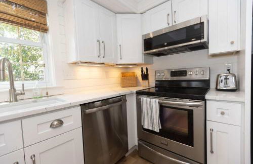 Heaven on Earth! 2 BDR Fontana Flat, Walk to Lake - Foto 18