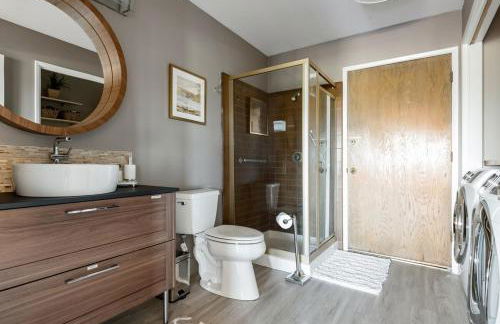 Relax and Rejuvenate- Lafayette Treehouse with Cave Spa, Waterfall, and Incredible Views - Foto 30