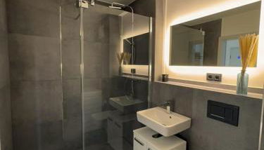 Charmante Schlossblick Wohnung - Foto 4, Shower