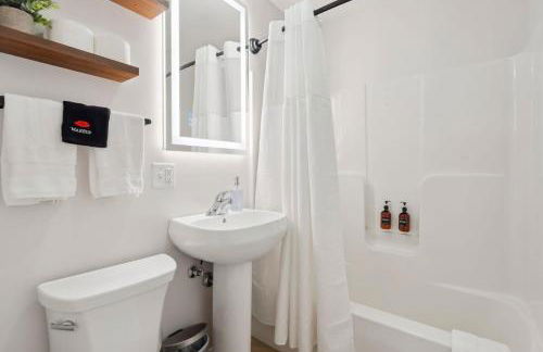 Winnisquam Landing Lakefront Firepit Deck - Foto 20