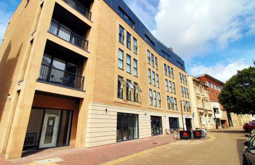 Stylish 2-Bed Apartment in the Heart of Cardiff Bay - Foto 25