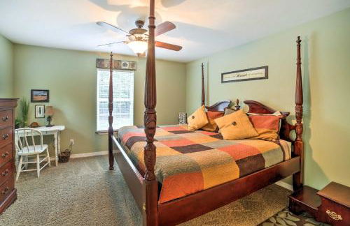 Hot Tub and Wooded Views Lakefront Blue Eye Cottage - Foto 14