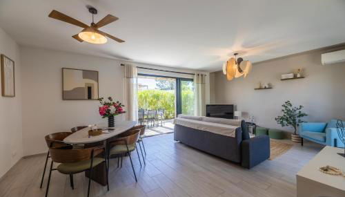 VILLA BAIA 4-5 pers - 2mn plages - Kids Friendly - Clim - Piscine - Foto 3