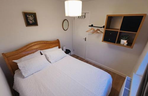 Peaceful house in the heart of Glasgow city, close to Queen Elizabeth Hospital and Govan subway, Free Private Parking - Foto 5