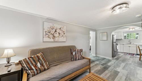 Remodeled 2 Bedroom Apartment by Wedding Venues - Foto 4