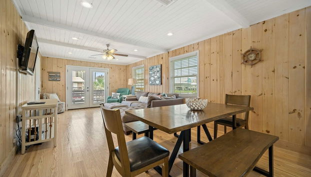 Don t Worry Beach Happy 6 BR 4 BA Sleeps 20 - Foto 5, Habitación