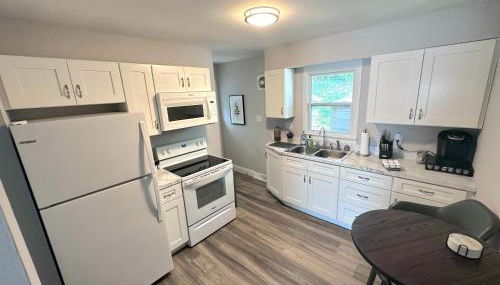 Duplex Hideaway in Saint Charles MO - Foto 4, stove, pet friendly, minibar