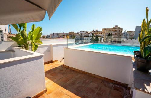 House in the Old Town of Marbella with Private Pool and Free Parking - Photo 11