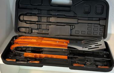 The Blue House- Backyard, grill, pets welcome - Foto 44