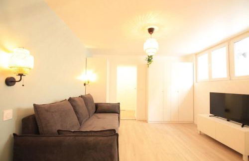 Disponible - Appartement Entier Rénové - Canapé Lit Emma - RERB, 5mn Paris - 2 pers - Parking Rue Gratuit - Tout équipé - 1er étage - 3 - Foto 24