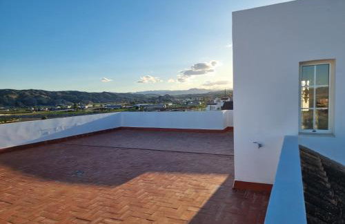 villa piscina y vistas espectaculares a la montana , gran terraza y aire acondicionado - Foto 28