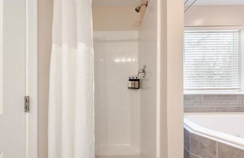 The Hangout Haven - Theater, Hot tub, Pickleball, Ping pong, Firepit - Foto 34