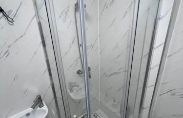 1 Bedroom Apartment City Centre Up to 4 People - Foto 15