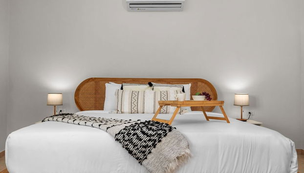 Newly Renovated Amazing Location Private Pool - Foto 2, Habitación