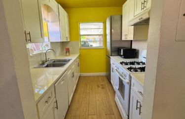 Fort Lauderdale Gem Private Yard and Patio - Foto 23