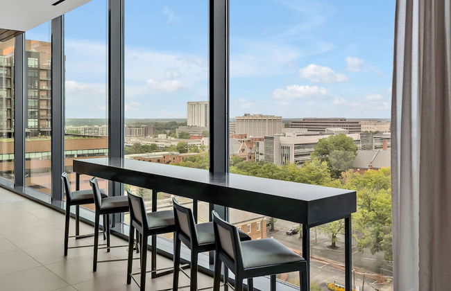 High-rise Apt Raleigh Free Parking Sunset View 2 - Foto 41