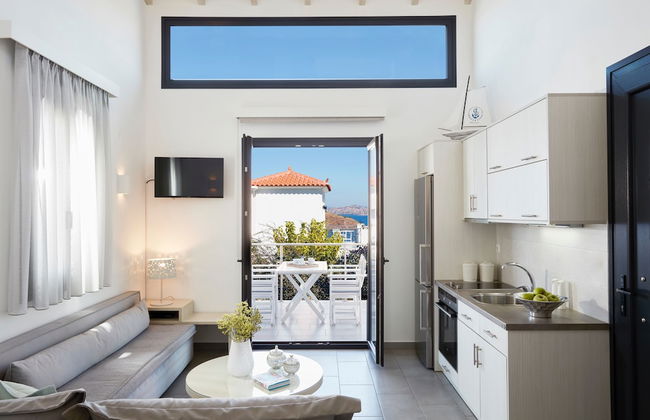 Eleia Seafront Rooms & Villas - Photo 15