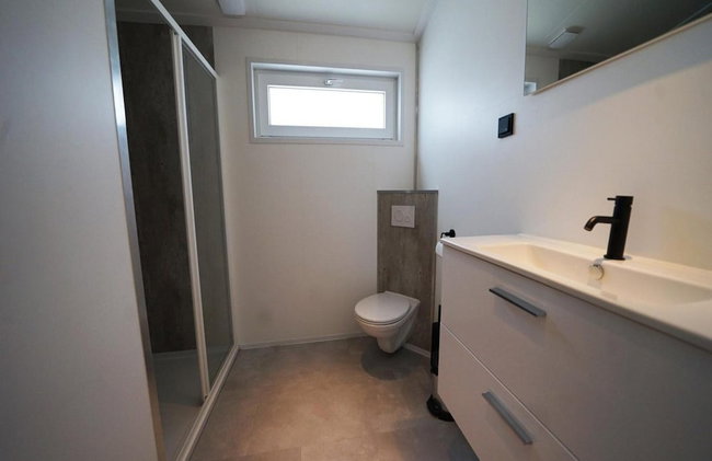 Waterfront Chalet for 6 in Kampen - Photo 10