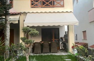 ELiFourka - Seaside Luxury - 170m to the Beach - Power Onsite for Electric Vehicle - Photo 11