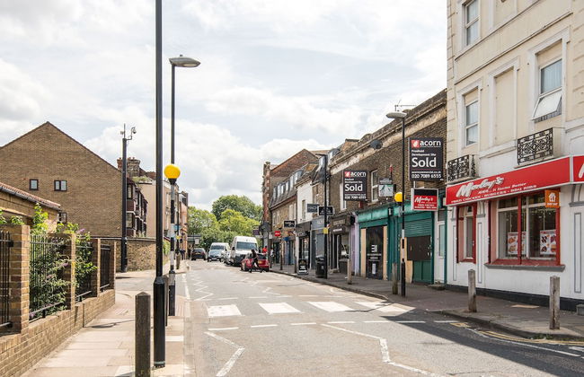 Stylish Penthouse for 6 in Woolwich - Photo 21