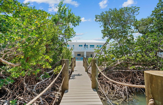 Paradise Point Pool Dock Lounges BBQ - Foto 47