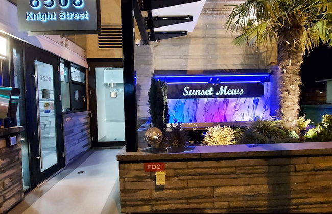 Sunset Mews Luxurious 3 Bed Townhouse - Photo 50