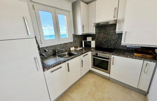 Ático frontal al mar con piscina privada by homeprive - Foto 29