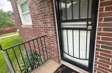 Akron Abode - 2pm Check In & Out - Foto 10